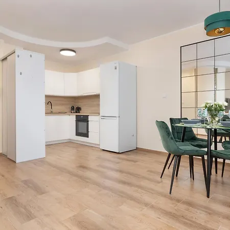 Appartement Heart Of With Terrace & Old Town View By Renters